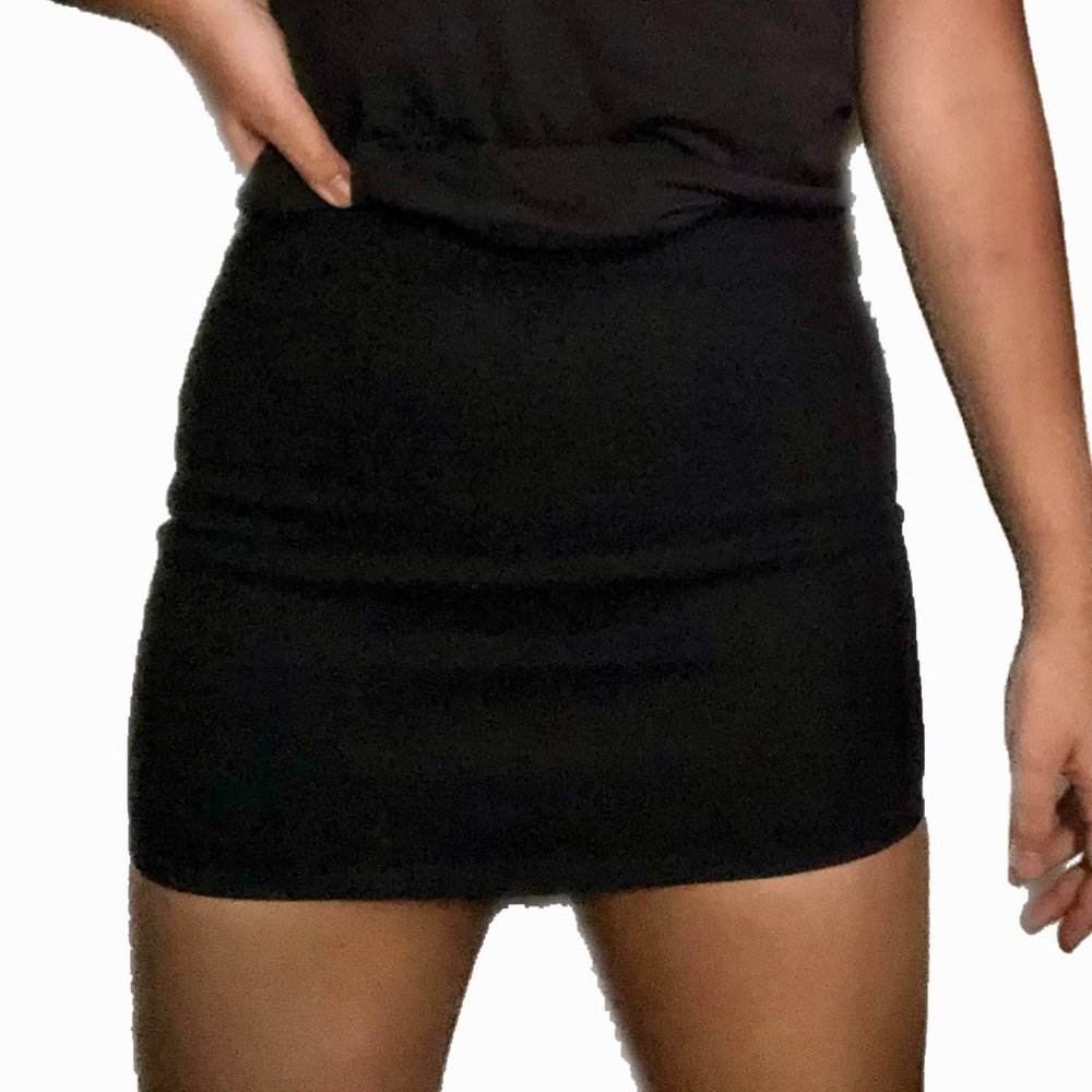 Bodycon Mini Skirt - Black